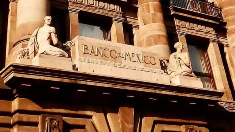 Estiman analistas que BANXICO continuará recortando tasa de interés líder