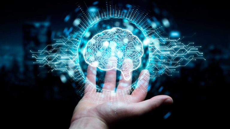 Recomiendan analistas regular el uso de Inteligencia Artificial