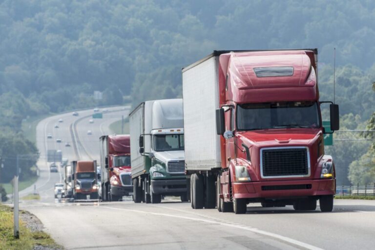 Autotransporte de carga, federal y privado, tendrá horarios restringidos en semana santa