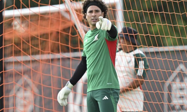 Incluye Aguirre a Guillermo Ochoa para resguardar la porteria de “El Tri”