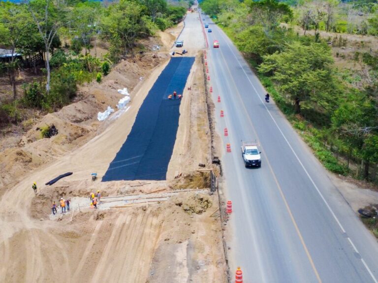 ¿Cómo va la ampliación de la carretera Macuspana-Escárcega?