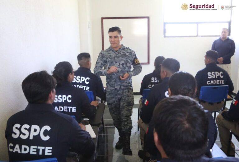 Suman 200 estudiantes la primera generación de Agentes de Investigación e Inteligencia