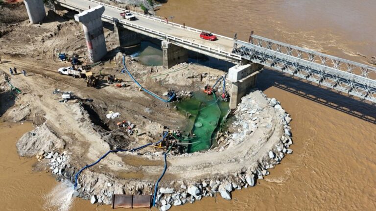 Reconstruyen 75 puentes en Guerrero