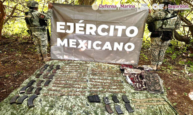 Detienen en Sinaloa a sujetos; portaban droga y armas