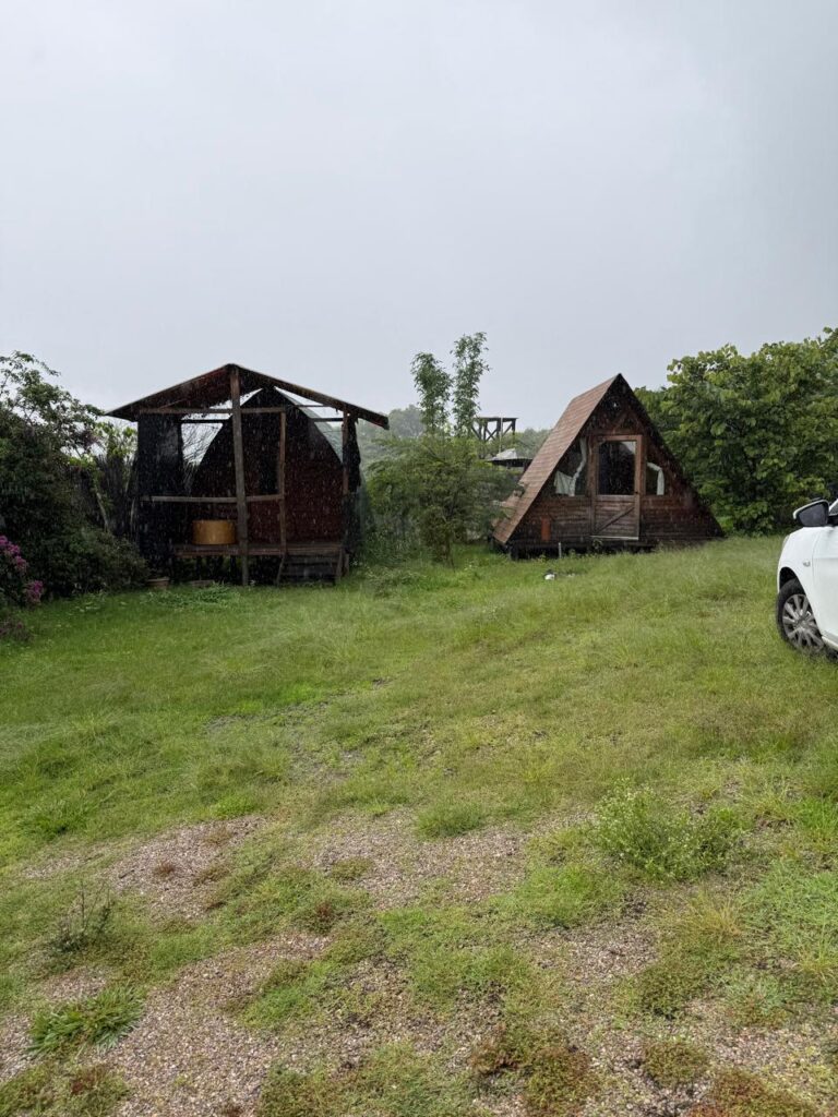 Estafadora utiliza plataforma de Airbnb para despojar a clientes