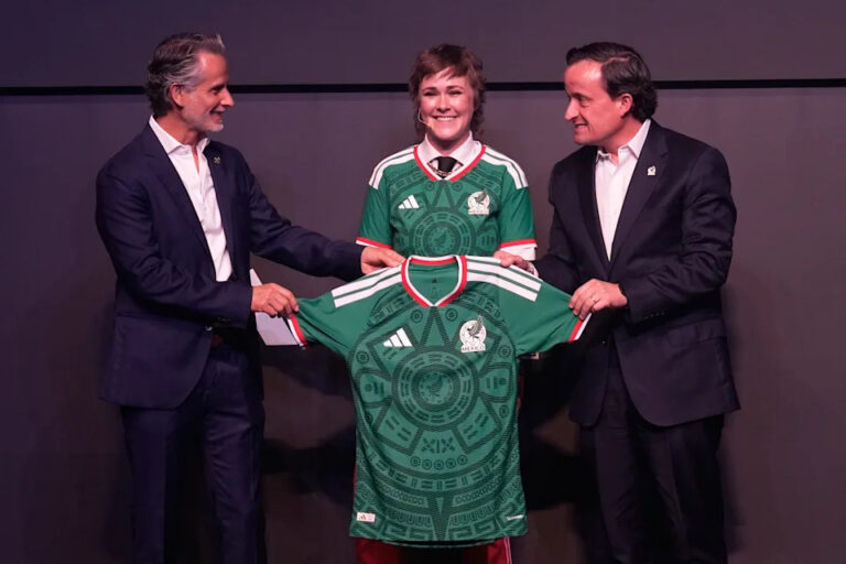 Presentan la camiseta de la selección mexicana para el Mundial 2025