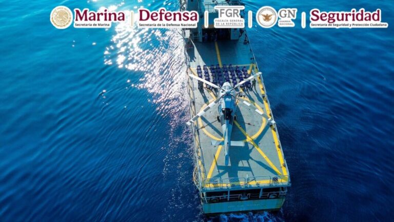 En una operación marítima se aseguran alrededor de 2.5 toneladas de cocaína en las costas de Michoacán