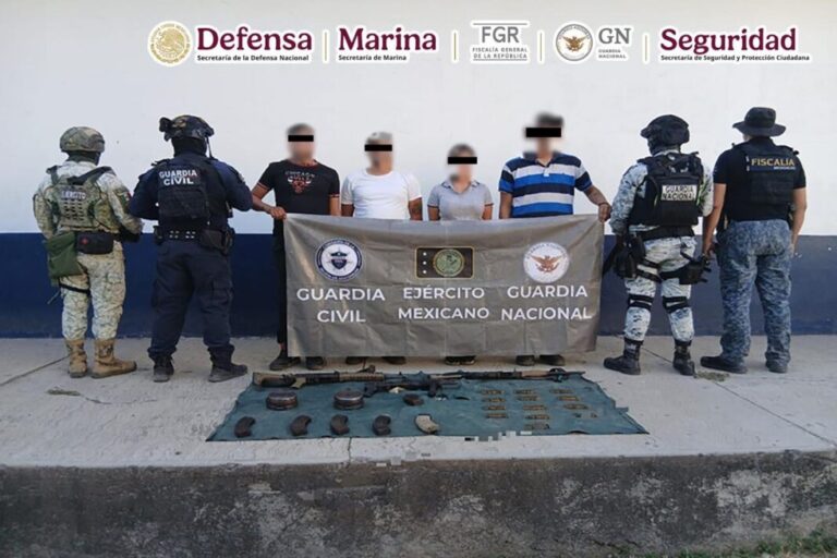 En Michoacán, se detuvo a cuatro personas y se aseguraron más de 200 cartuchos