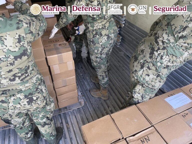 Detienen en Michoacán más de media tonelada de metanfetaminas