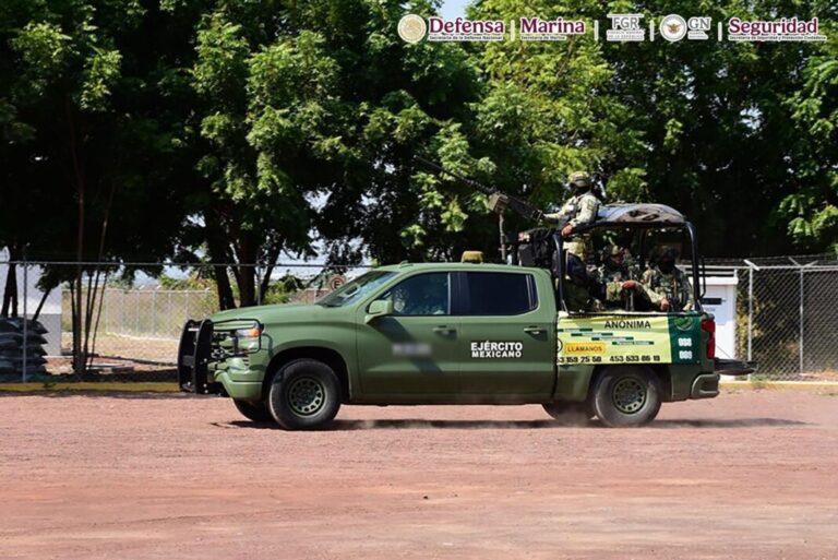 Inhabilitan 7 tomas clandestinas en Michoacán y detienen a 5 personas