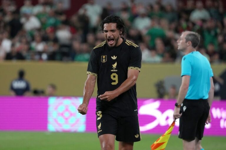 Raul Jiménez podría regresar al América