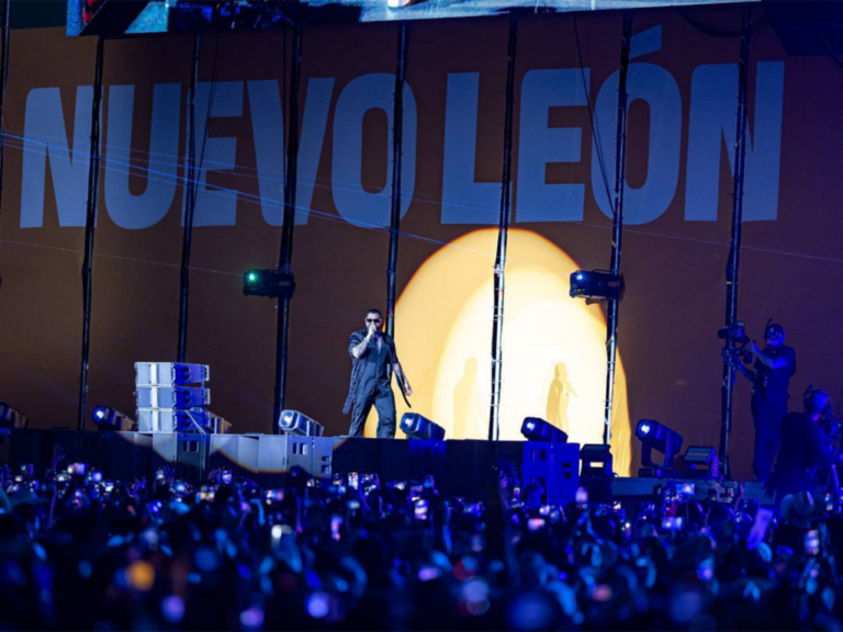 Más de 150 mil personas vibran en el Fan Fest con Grupo Firme, en Monterrey