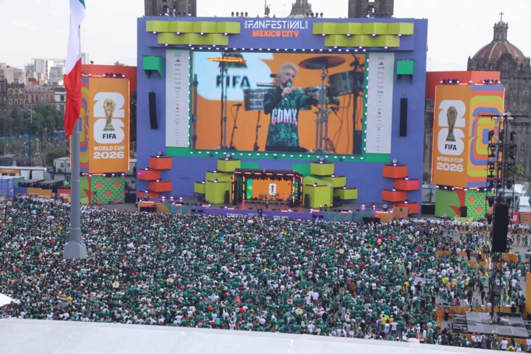 fan-fest-en-zocalo-alcanza-lleno-total-antes-del-partido-mexico-sudafrica-ca0fefd2-1068x712-1