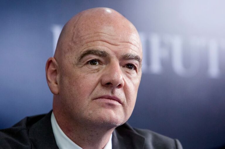 Gales, primera federación en retirar su apoyo a Infantino