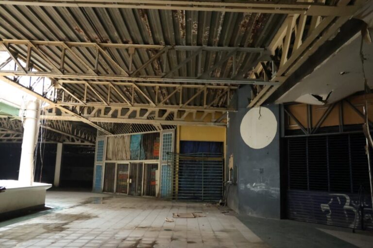 Avanza rehabilitación de instalaciones eléctricas en mercado de La Merced