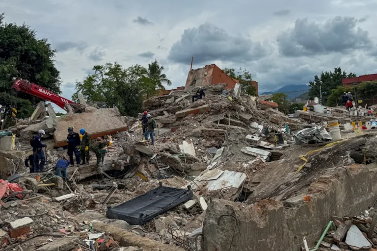 Colombia se centra en sacar cuerpos bajo escombros sin esperanzas de hallar sobrevivientes