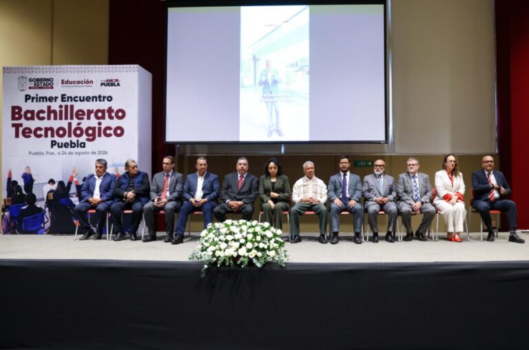 Impulsa Puebla conversión de 33 planteles de Bachillerato General a Tecnológico