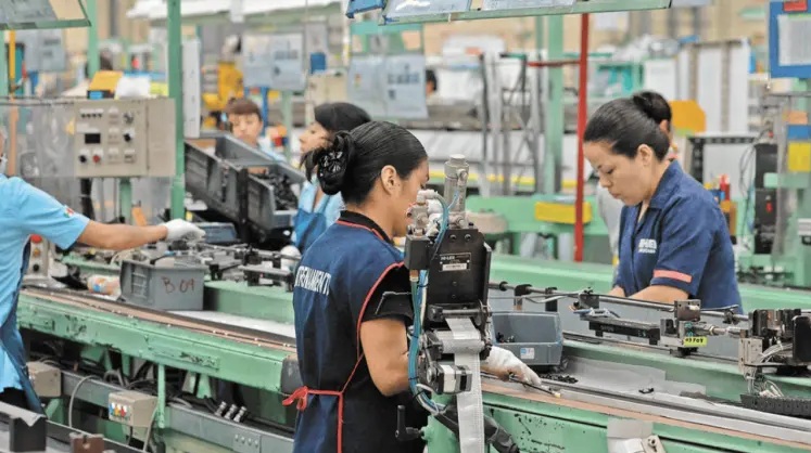 sonora-empleos-trabajadores-mujeres-obreros